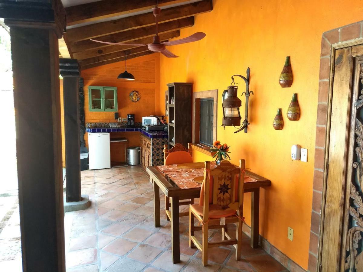Casa De Como Ajijic Exterior photo